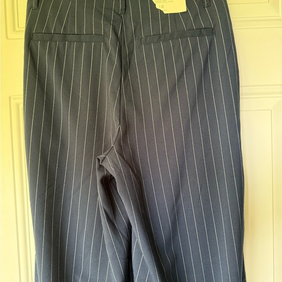 🎯50% OFF! a new day navy pinstriped trousers - Picture 3 of 9